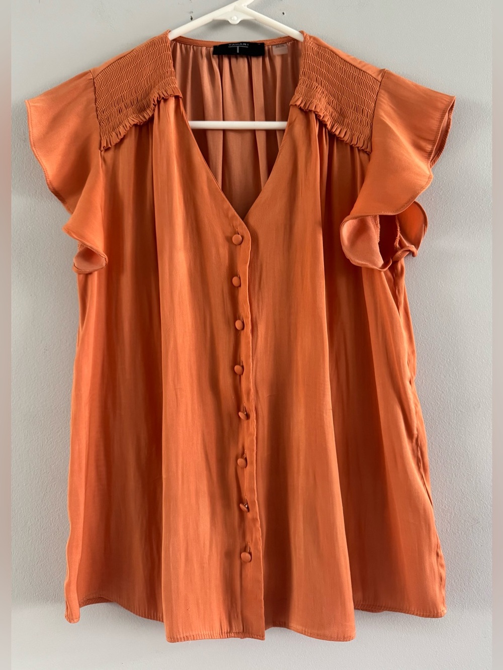 Tahari XS Peachy Burnt Orange Flutter Sleeve Button Front Blouse